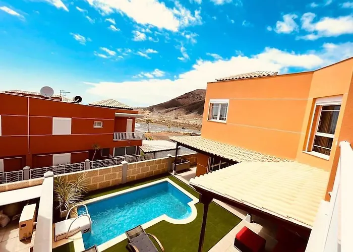 Sunny Island N 6 In Cristianos, Tenerife بيت للعطل أرونا